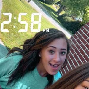 Meet your Posher, Mia